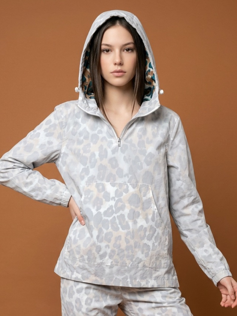 Asos quarter zip hooded kangaroo pouch windbreaker quarter zip pullover sz Med